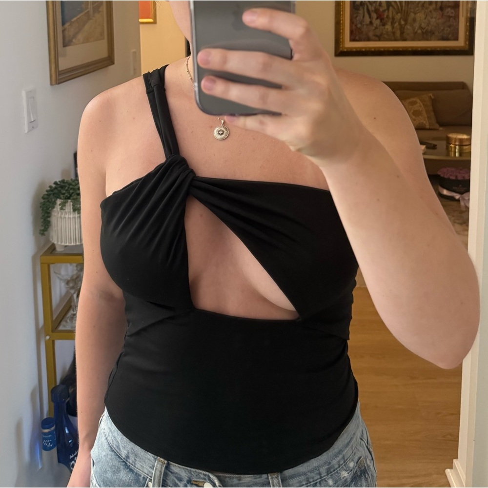 Black One-Shoulder Cutout Top